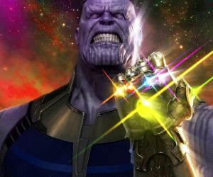 Thanos with Infinity Gauntlet live wallpaper